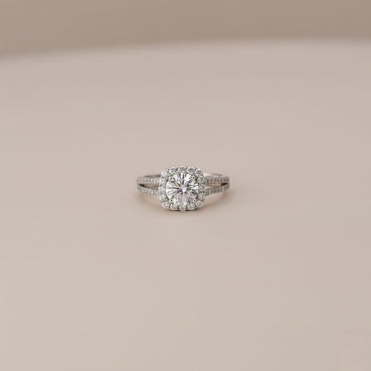 Elegant Silver Zircon Solitaire Ring