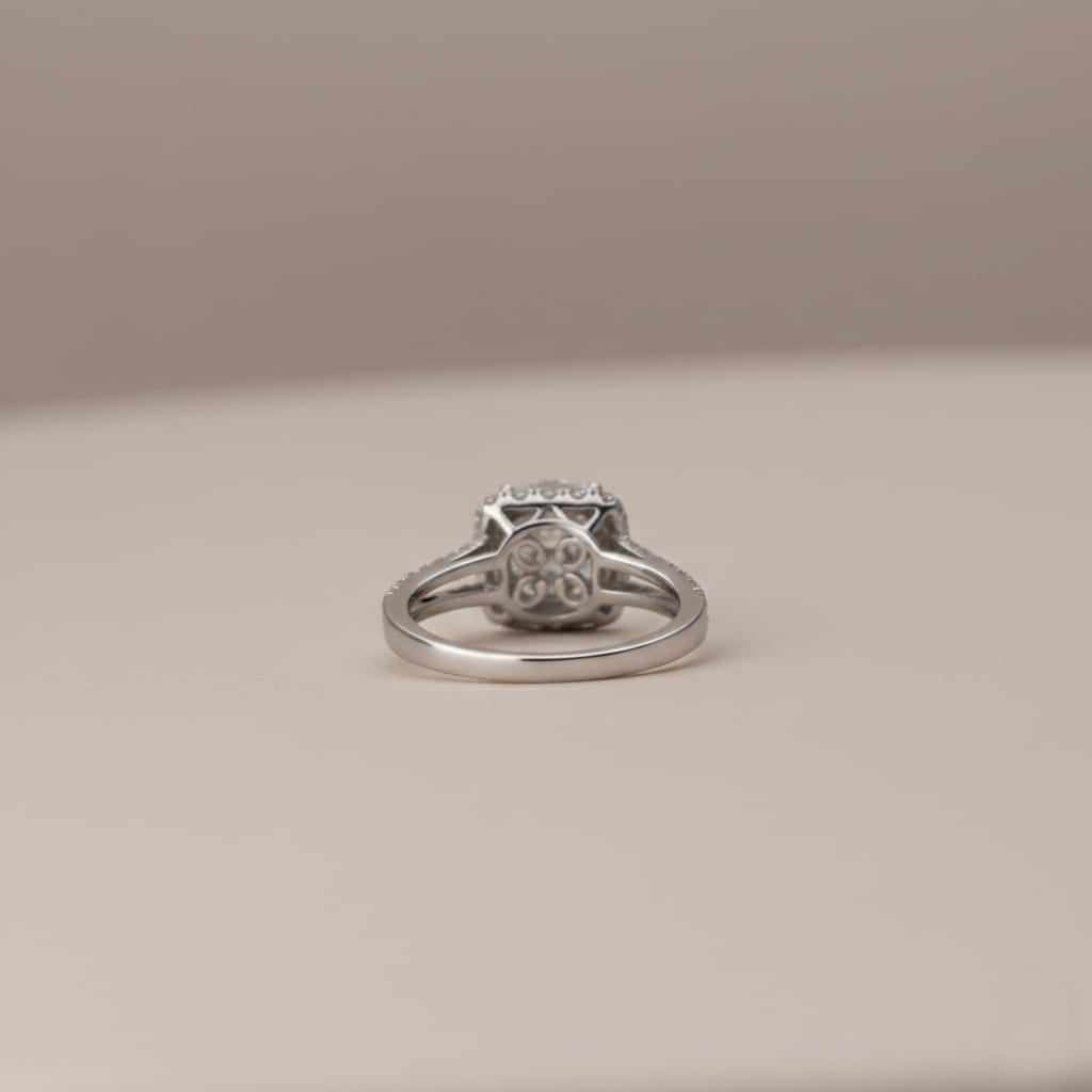 Elegant Silver Zircon Solitaire Ring