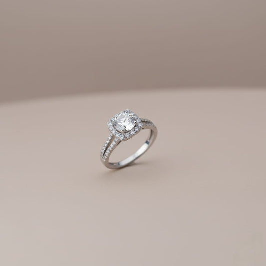 Elegant Silver Zircon Solitaire Ring