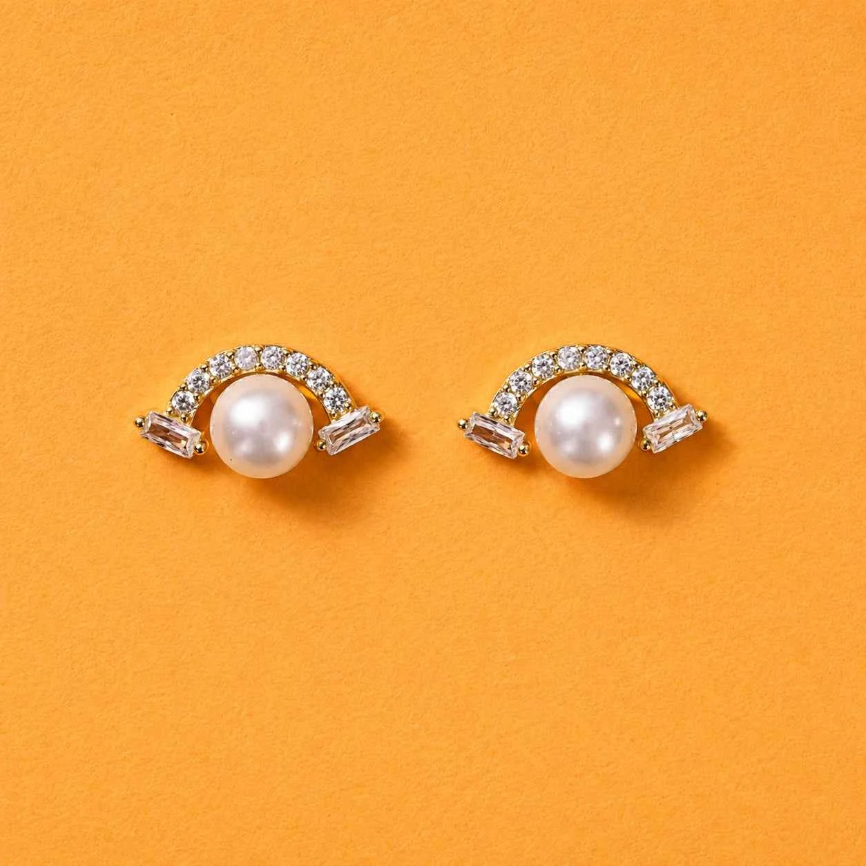 Pearl Arc Stud Earrings