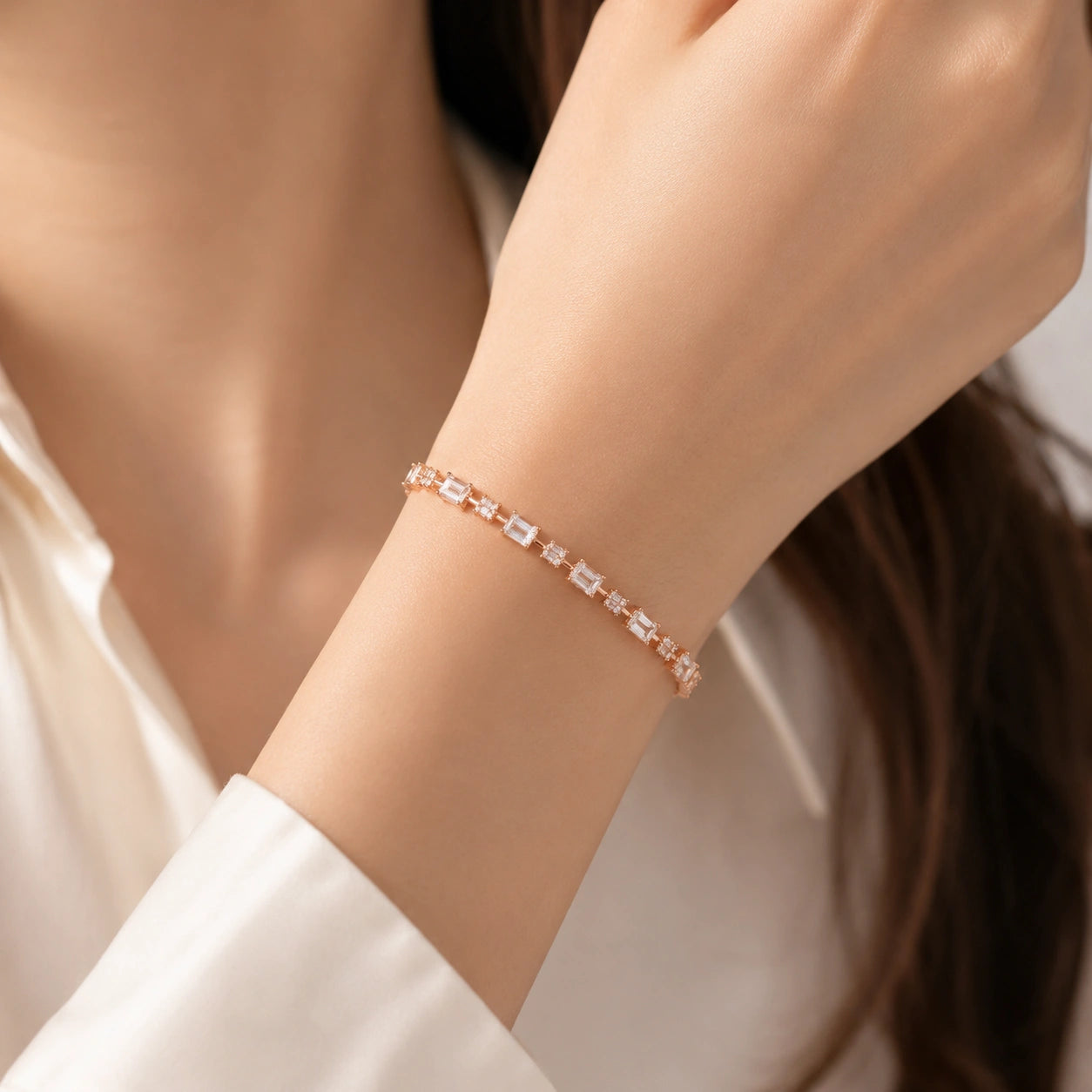 Elite Emerald Bracelet