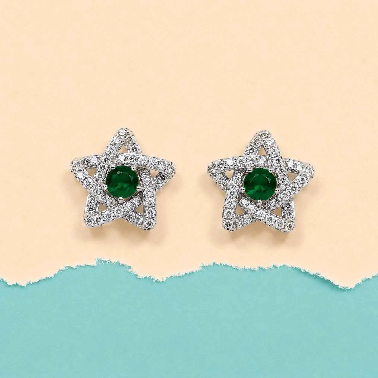 Emerald Green Star Stud - 925 Silver Jewelery