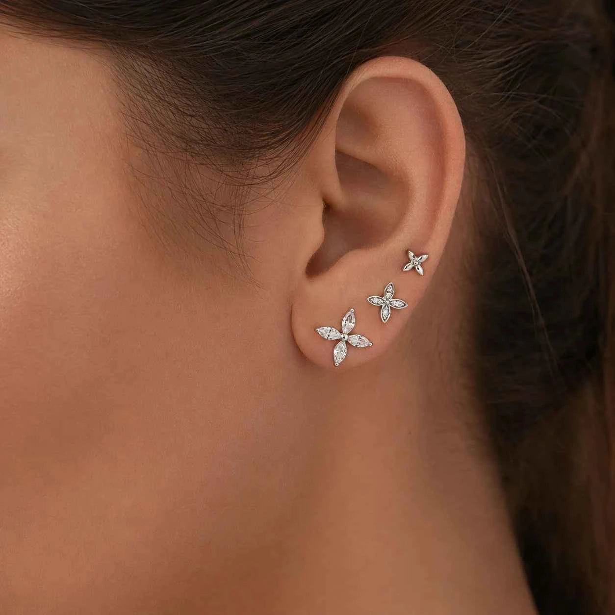 Four-Petal Floral Side Earrings