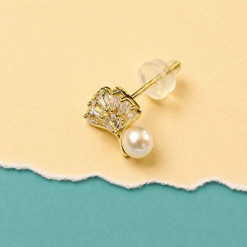 Ginkgo Pearl Stud Earrings