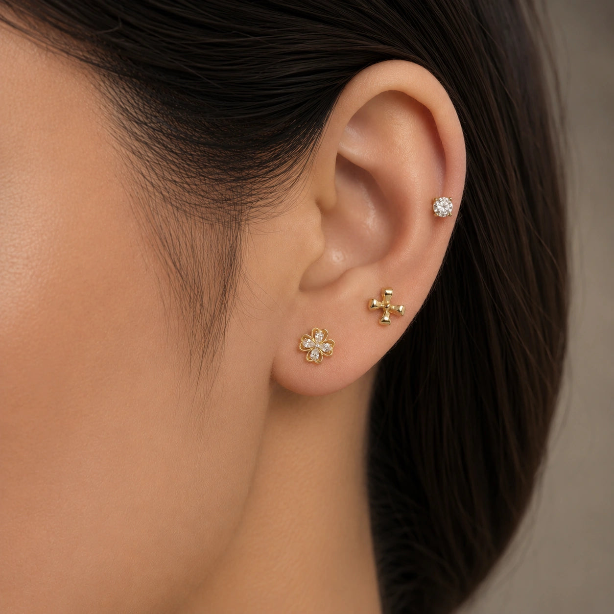 Gold Clover Side Earring Collection