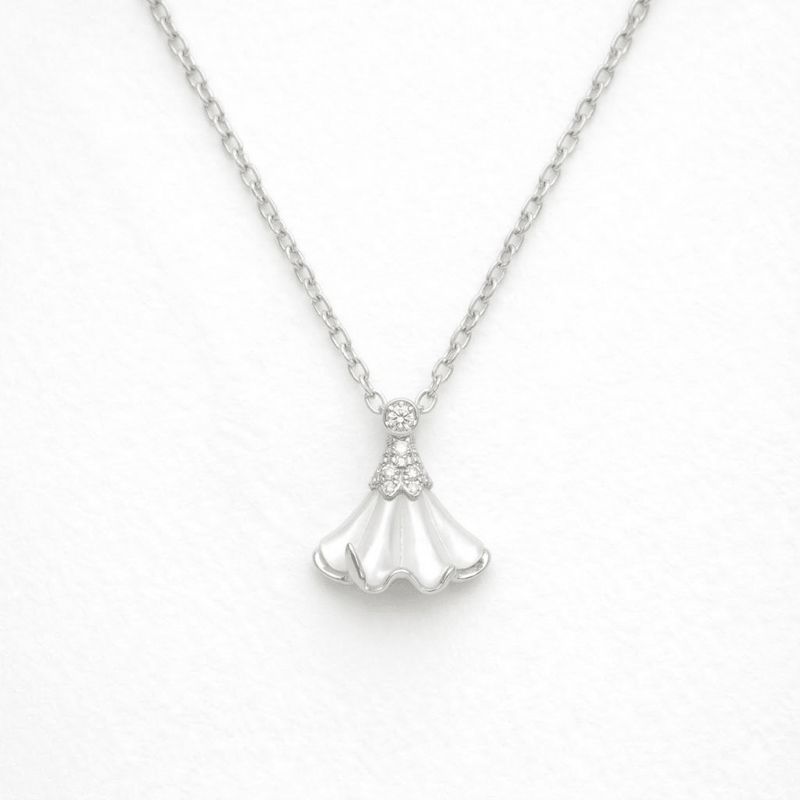 925 silver shell pendant necklace, round links with teardrop shell drop and crystals