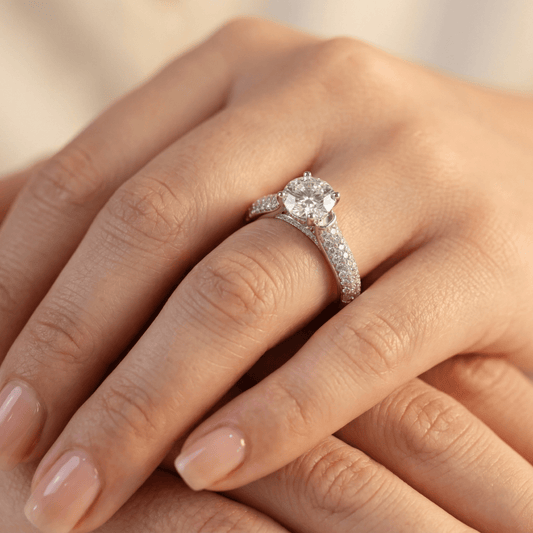Elegant Silver Sparkle Solitaire Ring - 925 Silver Jewelery