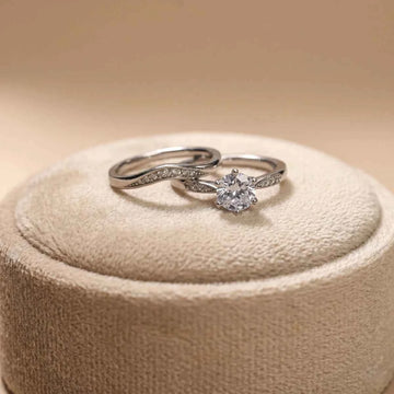 Flowing Curve Silver Ring Set with Round Solitaire Accent