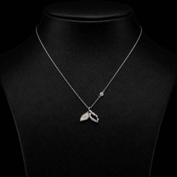 Luna Leaf Elegance