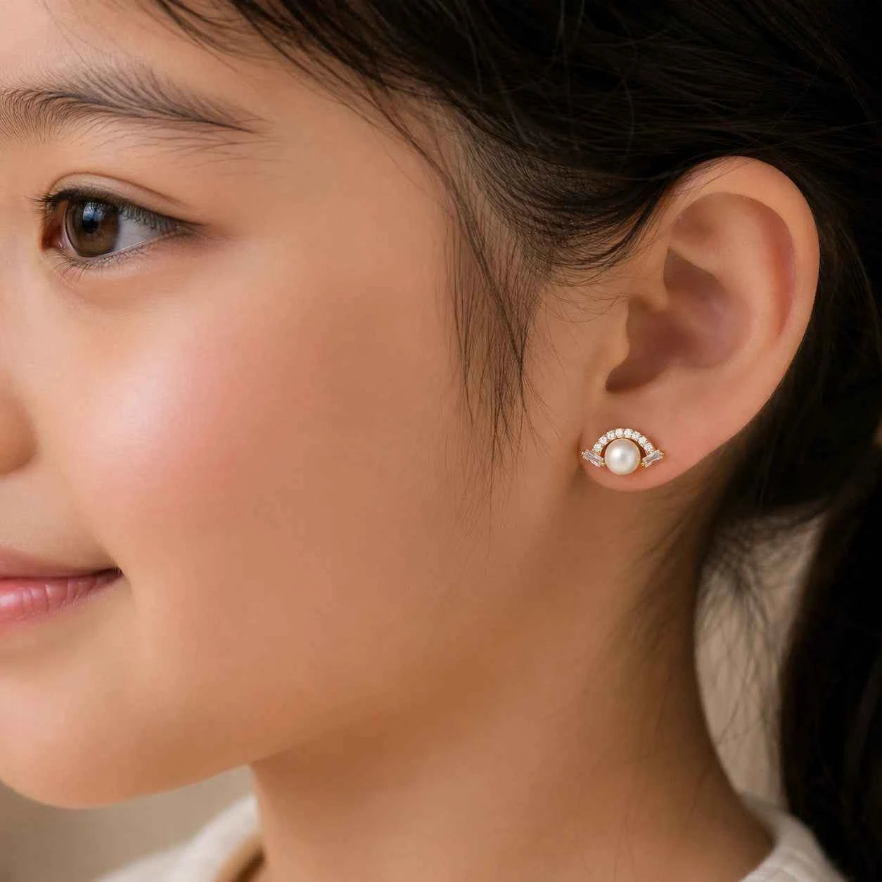 Pearl Arc Stud Earrings